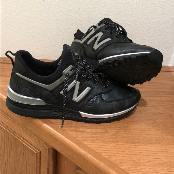 new balance 574 black panther